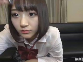 风骚少妇趁老公不在家勾引员工激情啪啪